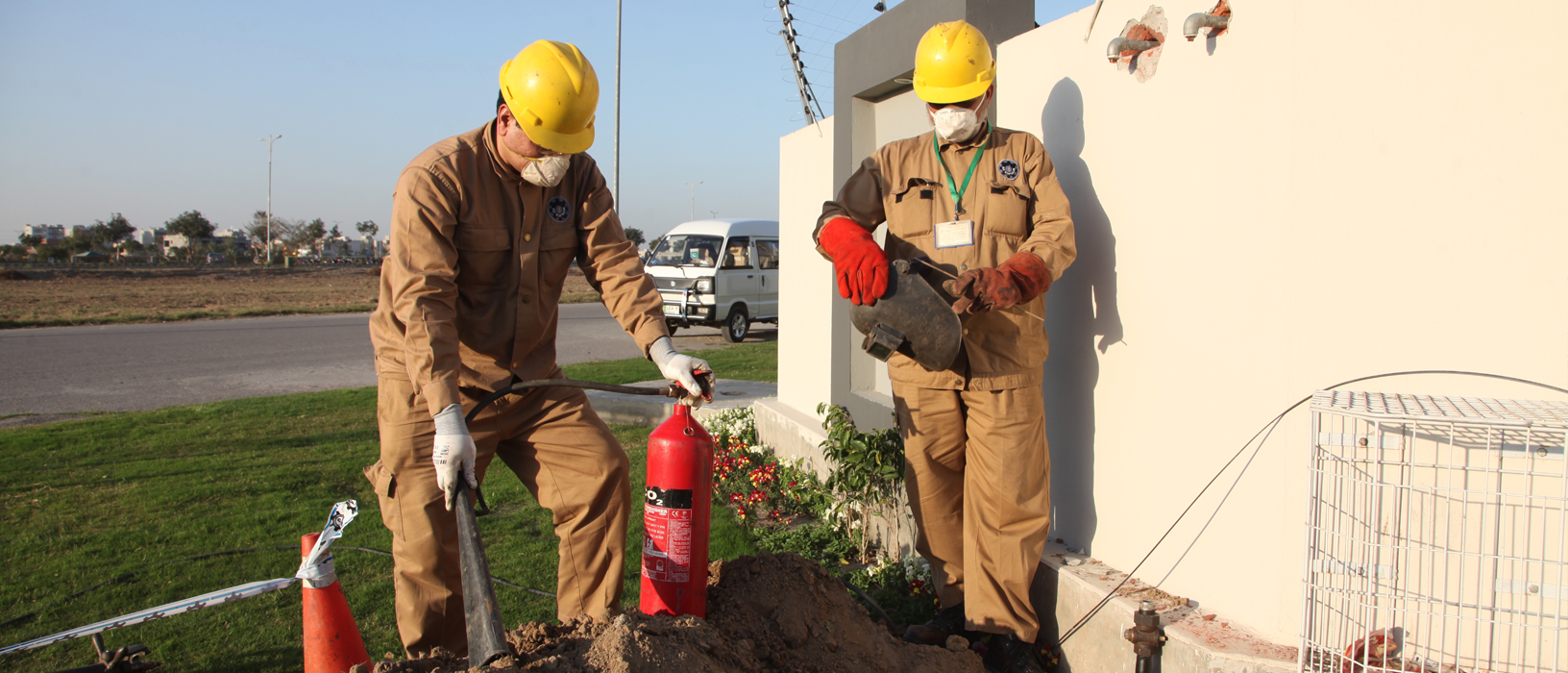 SNGPL customer service contact numbers and emails for bill and support in Pakistan